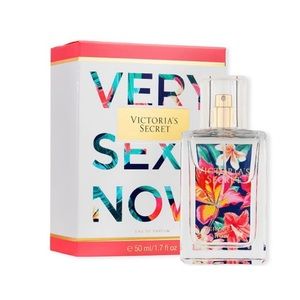 Victoria’s secret’s Very Sexy Now